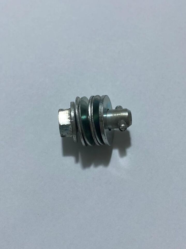 AXOR MOTOR YANLIK VİDASI (ORJİNAL TİP) 0009845136