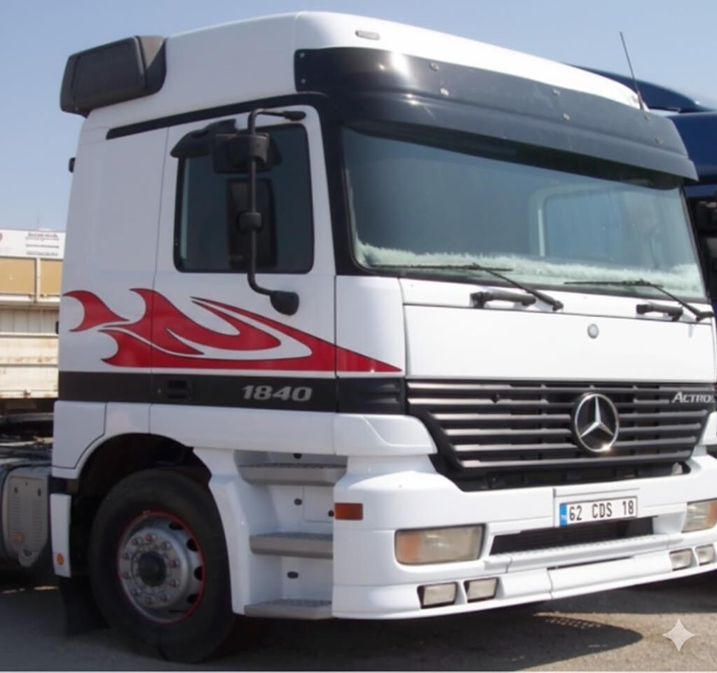 MERCEDES ACTROS BALIK SIRTI MODEL BEYAZ KABİN