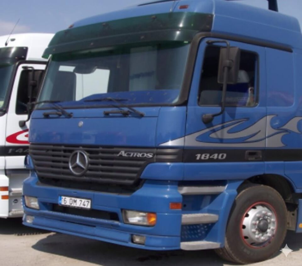 MERCEDES ACTROS YAN KAPI KUŞAĞI