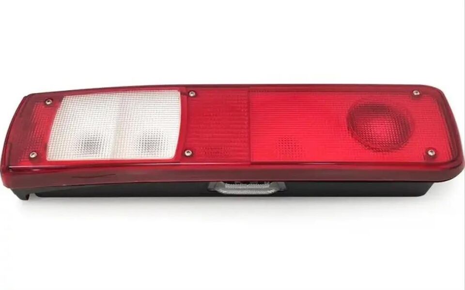 RENAULT PREMIUM 370-410-440-450-4300-460 STOP LAMBASI SOKETLİ (PLAKALI SOKETLİ) SAĞ 7420802350