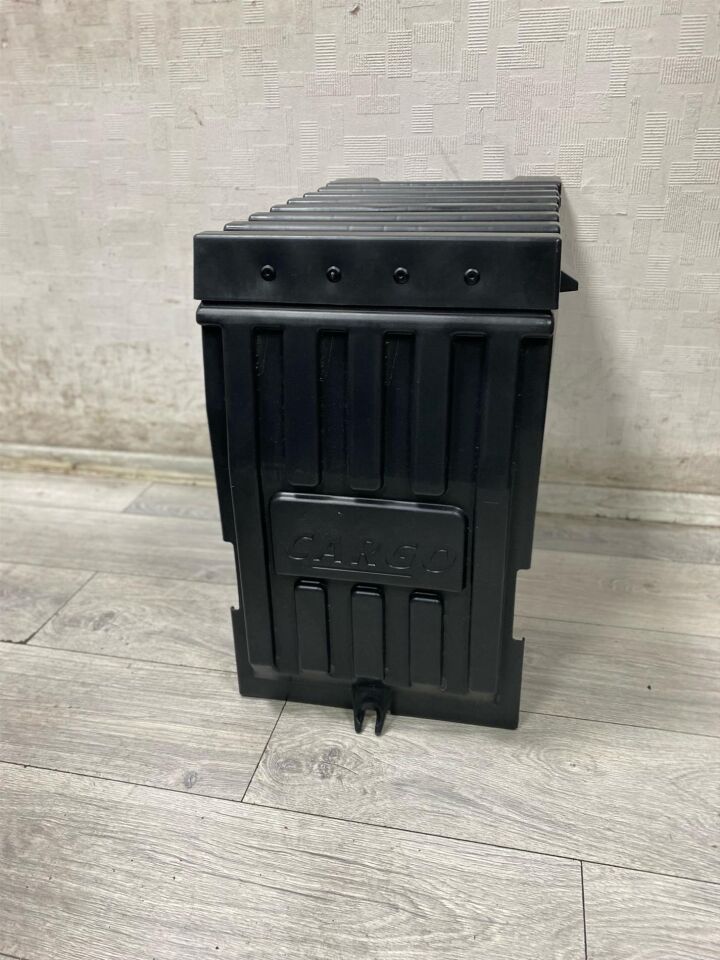 FORD F-MAX CARGO AKÜ KAPAĞI GC46-10A659-AA